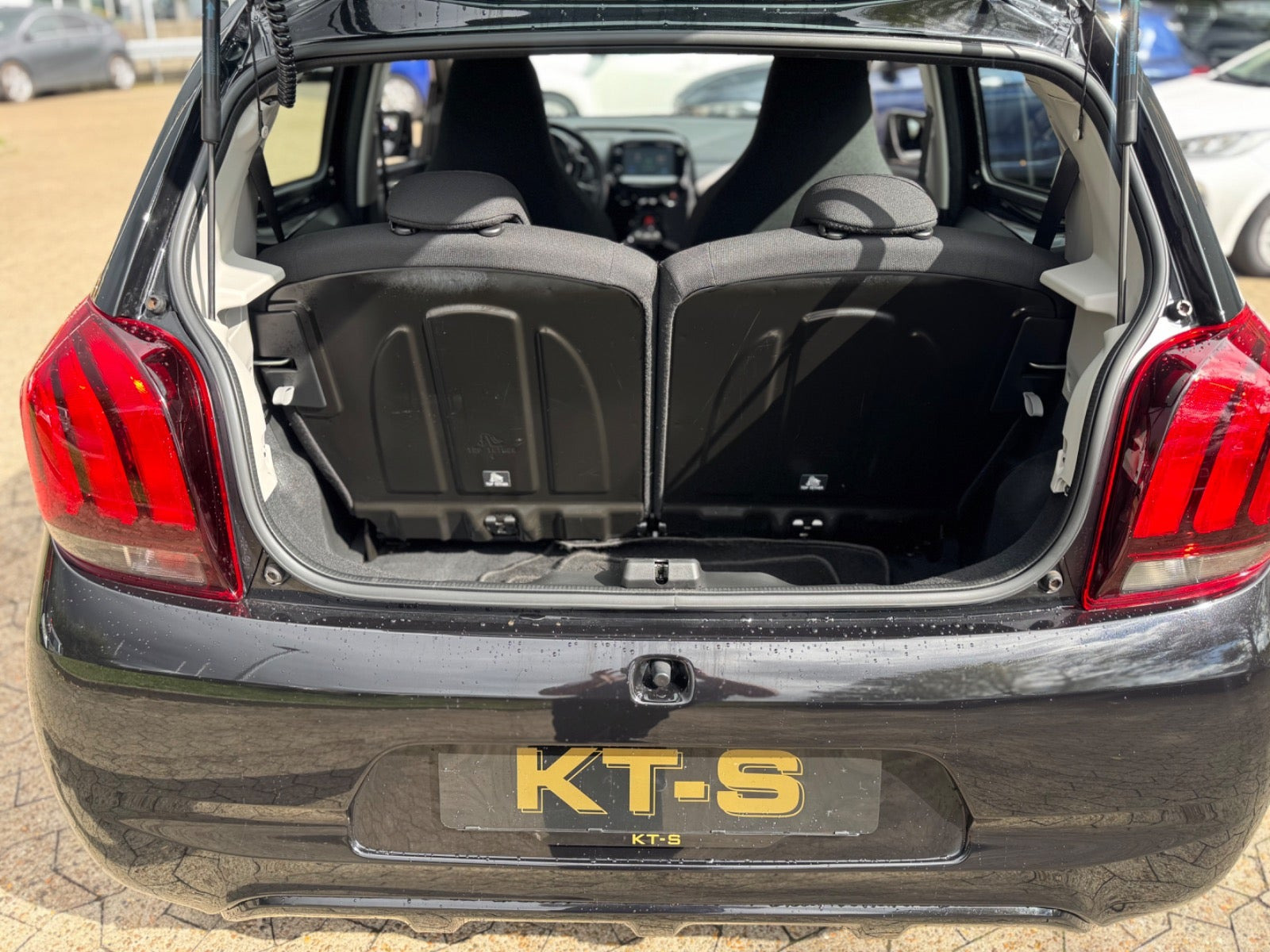 Sort Peugeot 108 fra 2019