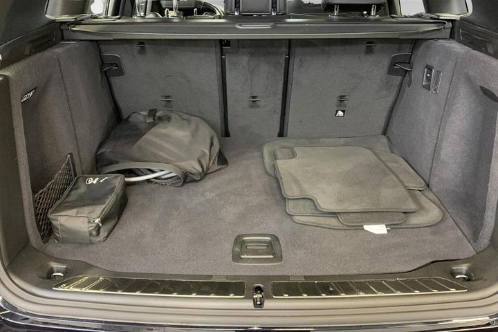 Sort BMW iX3 fra 2023