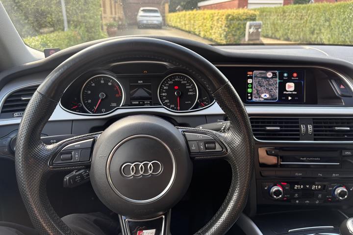 Sort Audi A4 fra 2015