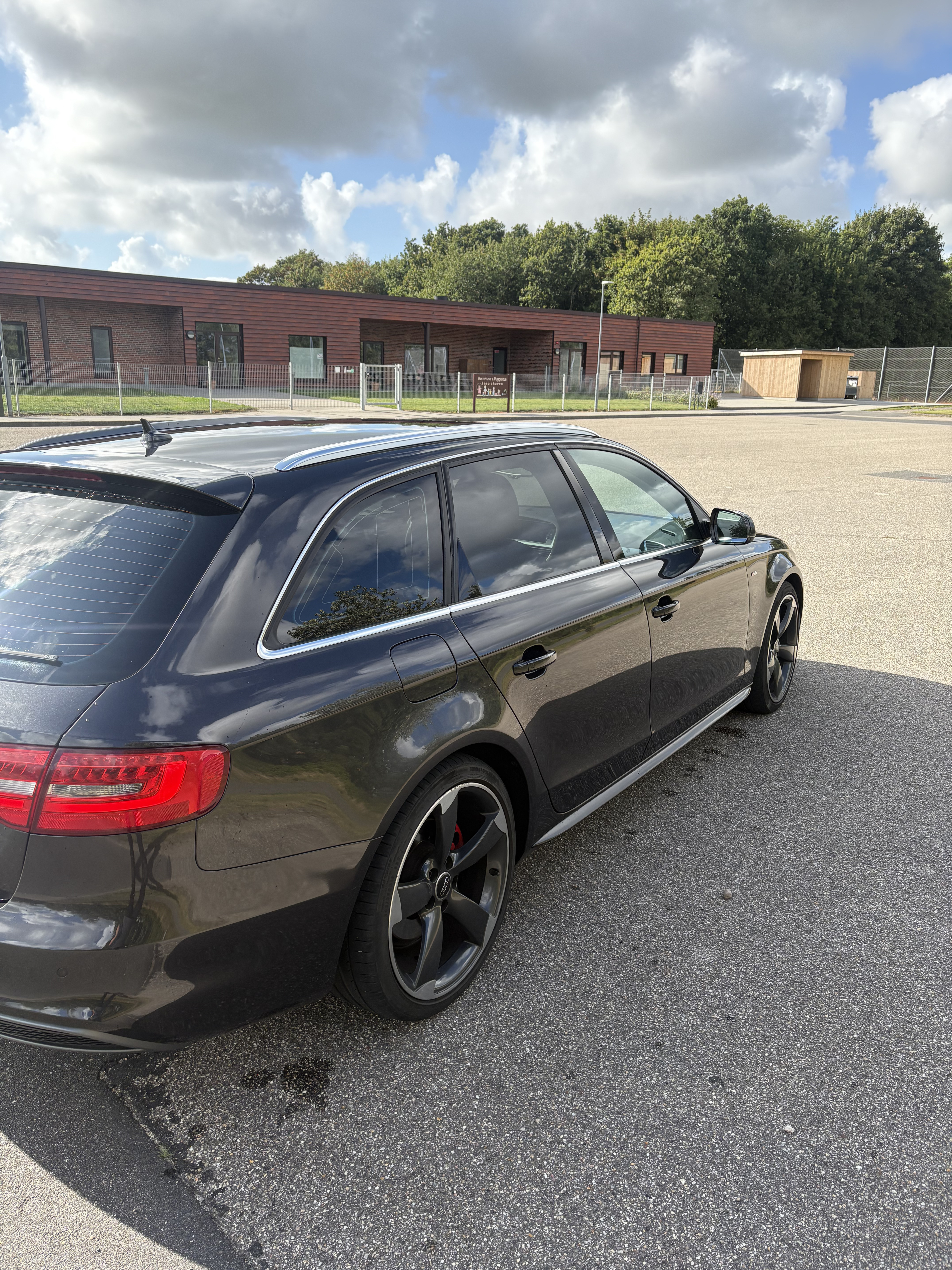 Sort Audi A4 fra 2015