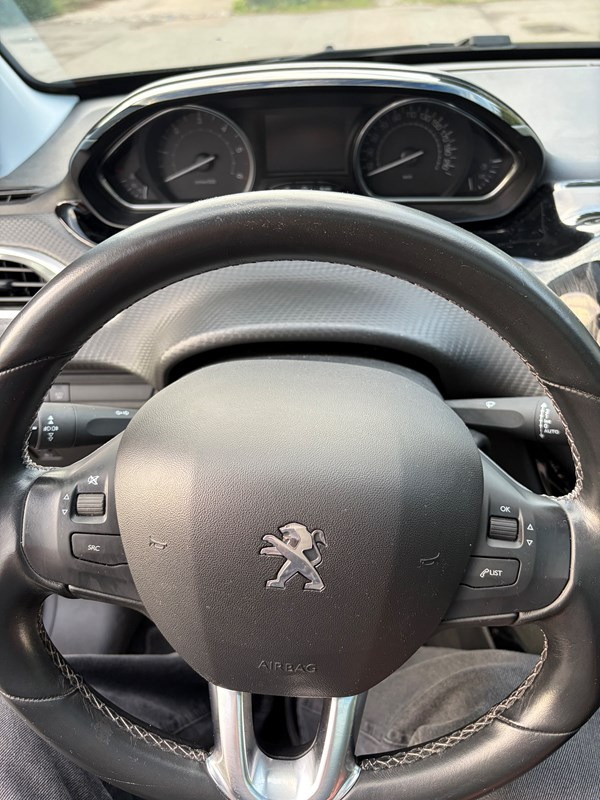 undefined Peugeot 2008 fra 2019