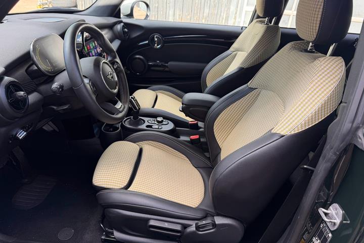 Grøn Mini Cooper SE fra 2023