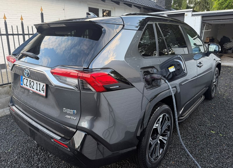 undefined Toyota RAV4 Plug-in fra 2021