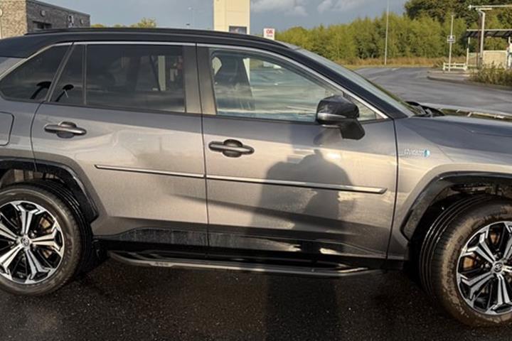 undefined Toyota RAV4 Plug-in fra 2021