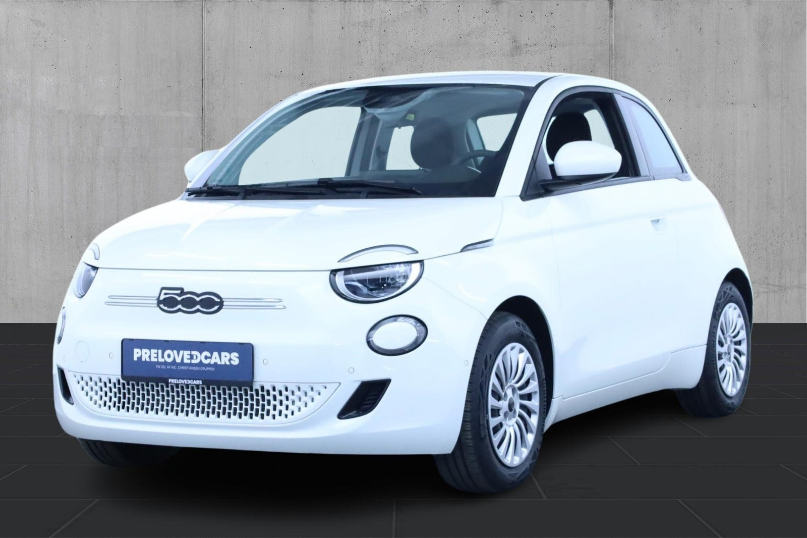 Fiat 500e 24 Action