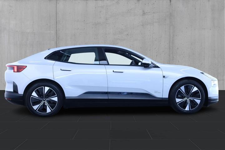 Hvid Polestar 4 fra 2025
