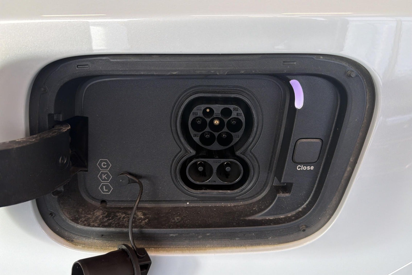 Hvid Polestar 4 fra 2025