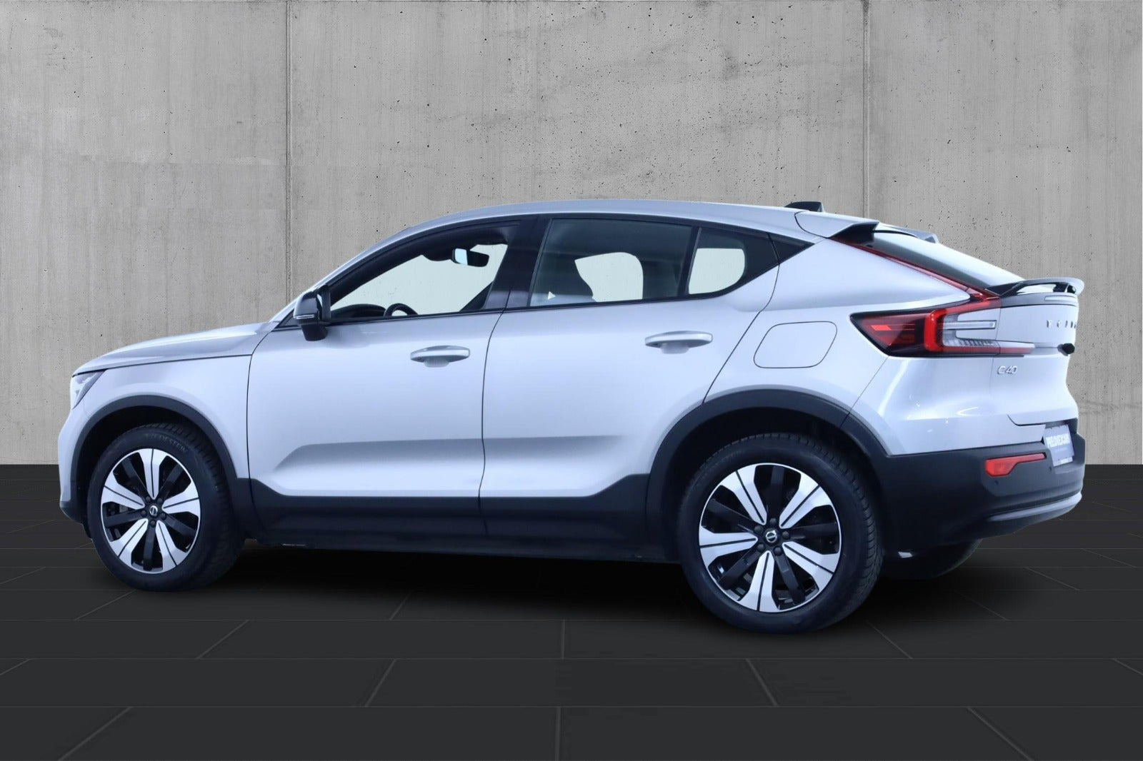 Sølv Volvo C40 fra 2023
