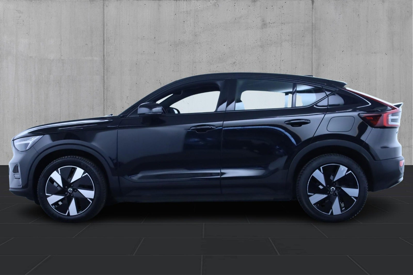 Sort Volvo C40 fra 2023