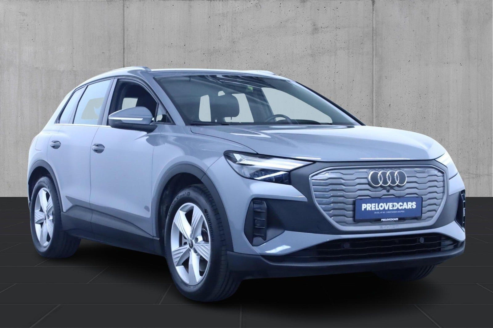 Grå Audi Q4 e-tron fra 2021