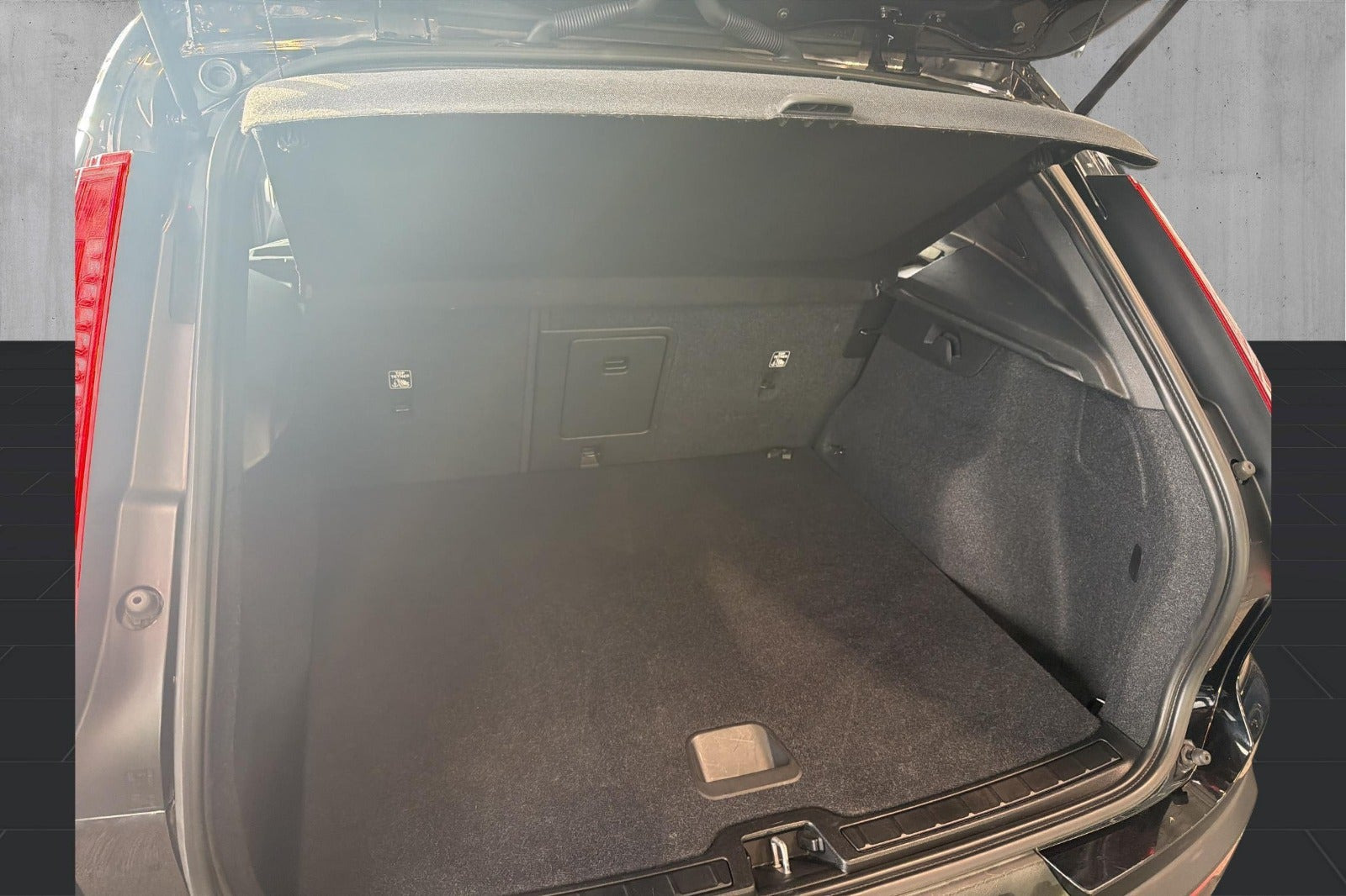 Sort Volvo XC40 fra 2022