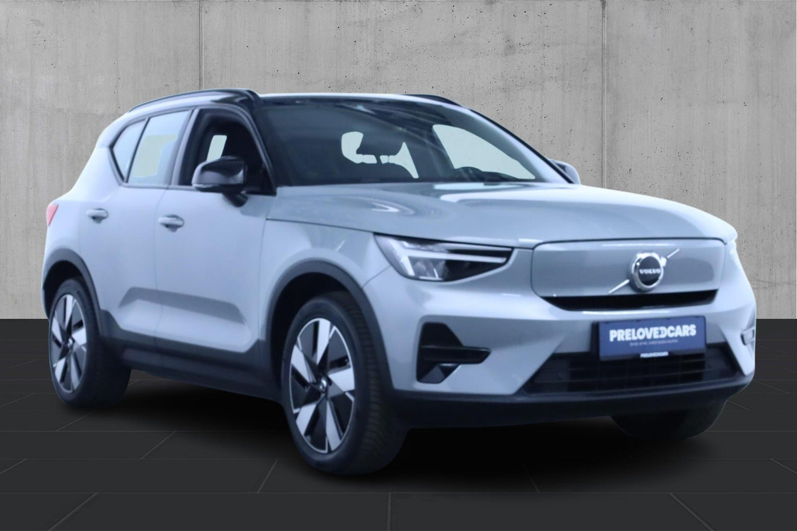 Sort Volvo XC40 fra 2023