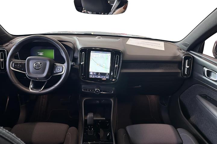 Sort Volvo XC40 fra 2023