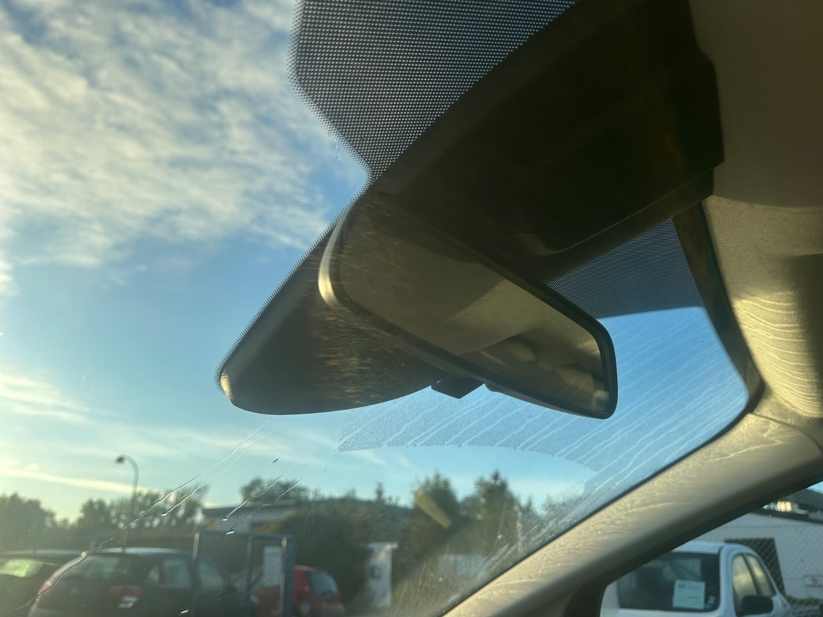 Grå Ford C-MAX fra 2016