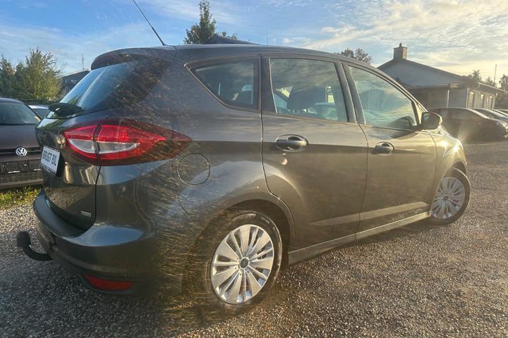 Grå Ford C-MAX fra 2016