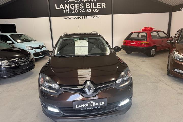 Brun Renault Megane III fra 2014