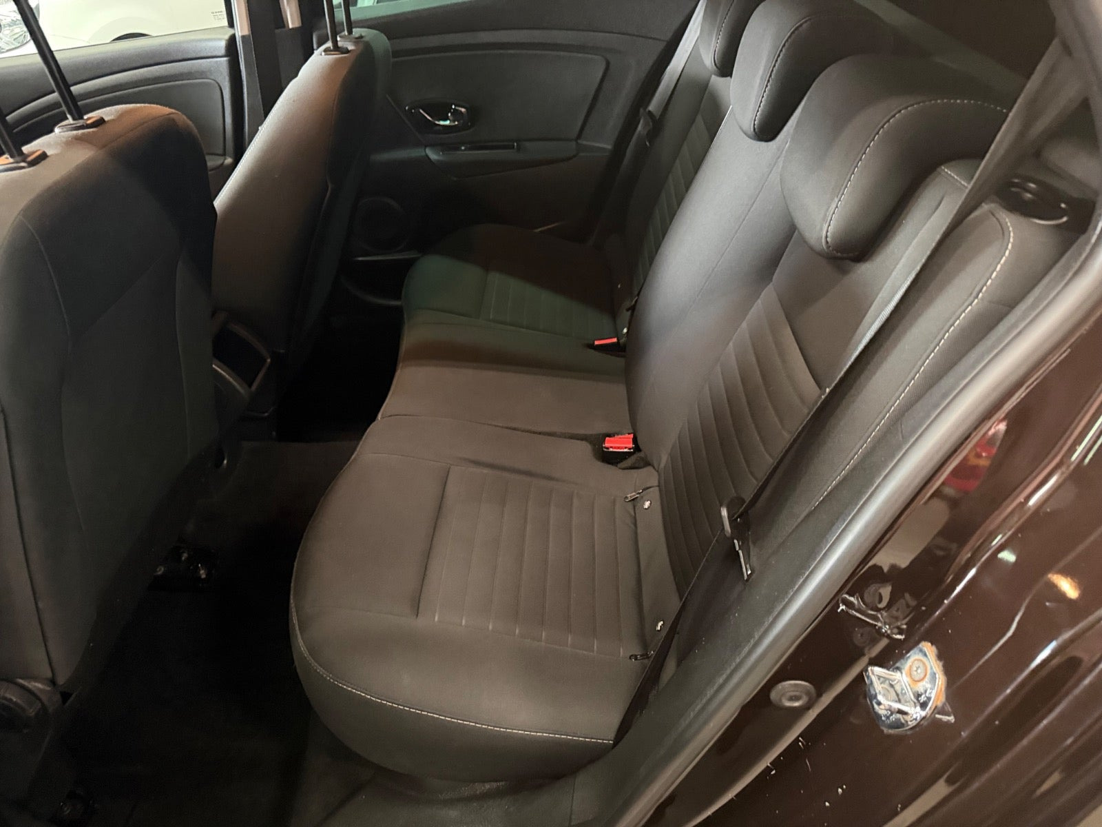 Brun Renault Megane III fra 2014
