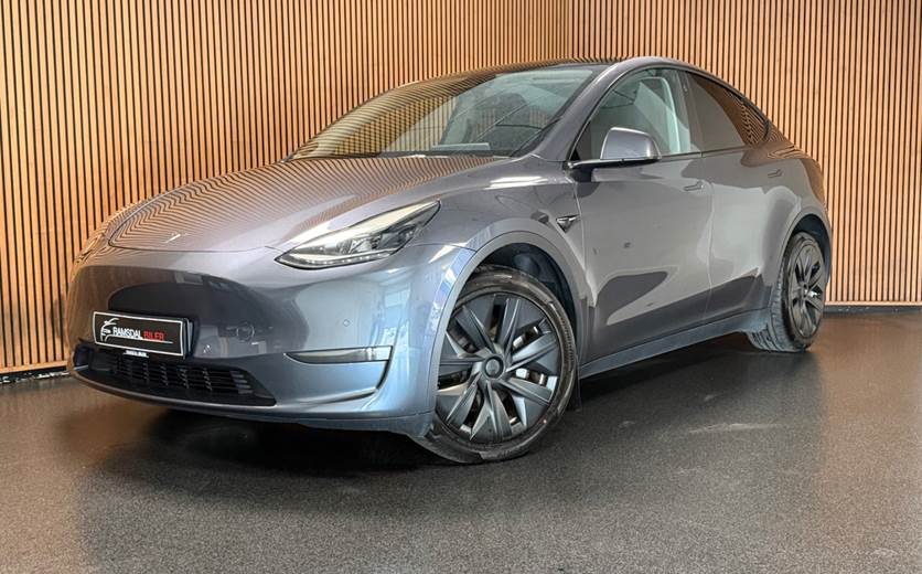 Tesla Model Y Long Range AWD