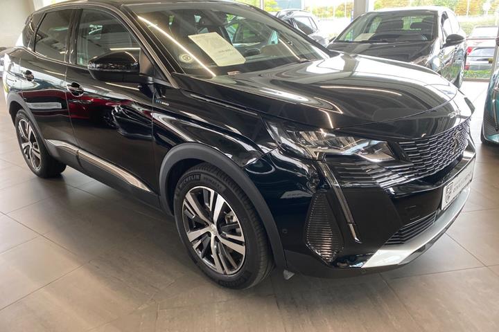 Sort Peugeot 3008 fra 2023