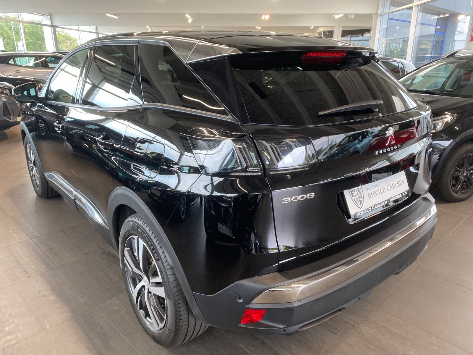Sort Peugeot 3008 fra 2023