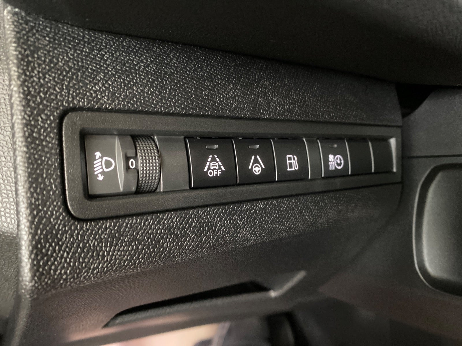Sort Peugeot 3008 fra 2023