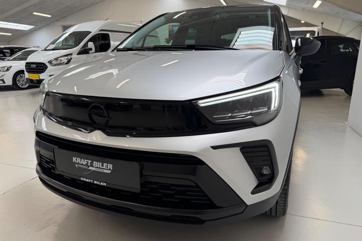 Sølv Opel Crossland fra 2024
