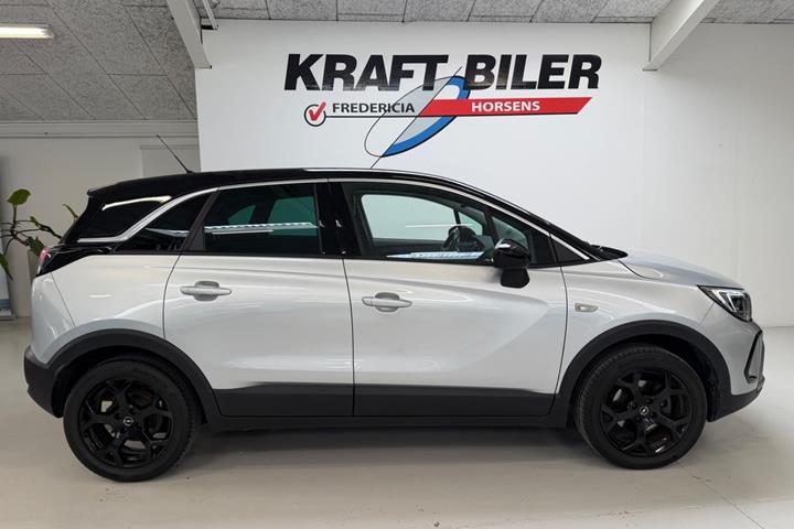 Sølv Opel Crossland fra 2024
