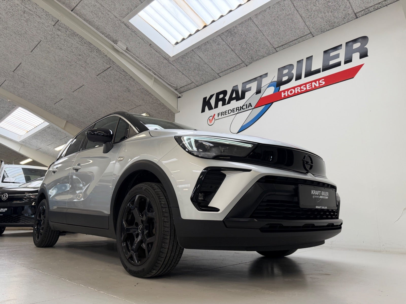 Sølv Opel Crossland fra 2024