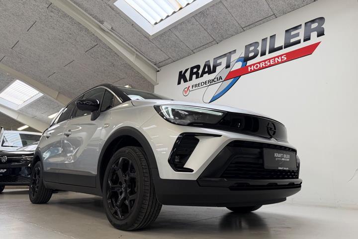 Sølv Opel Crossland fra 2024