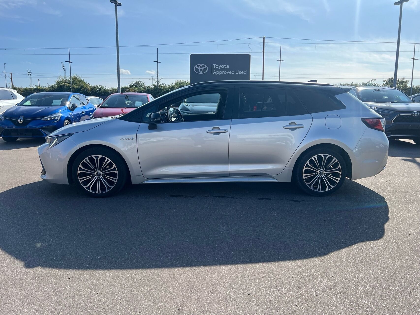 Sølv Toyota Corolla fra 2019