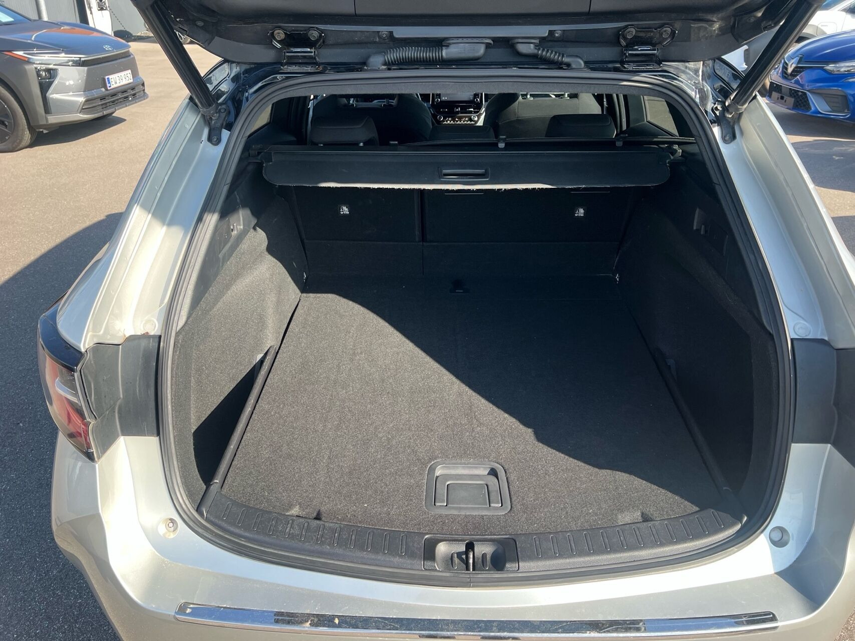Sølv Toyota Corolla fra 2019