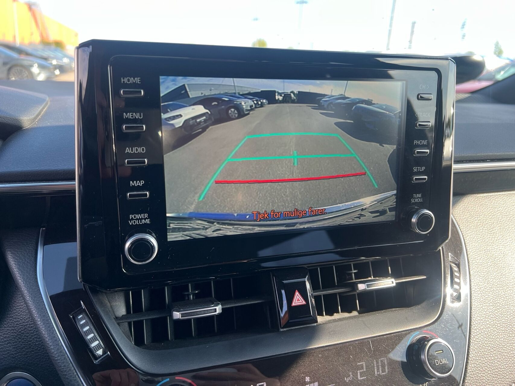 Sølv Toyota Corolla fra 2019