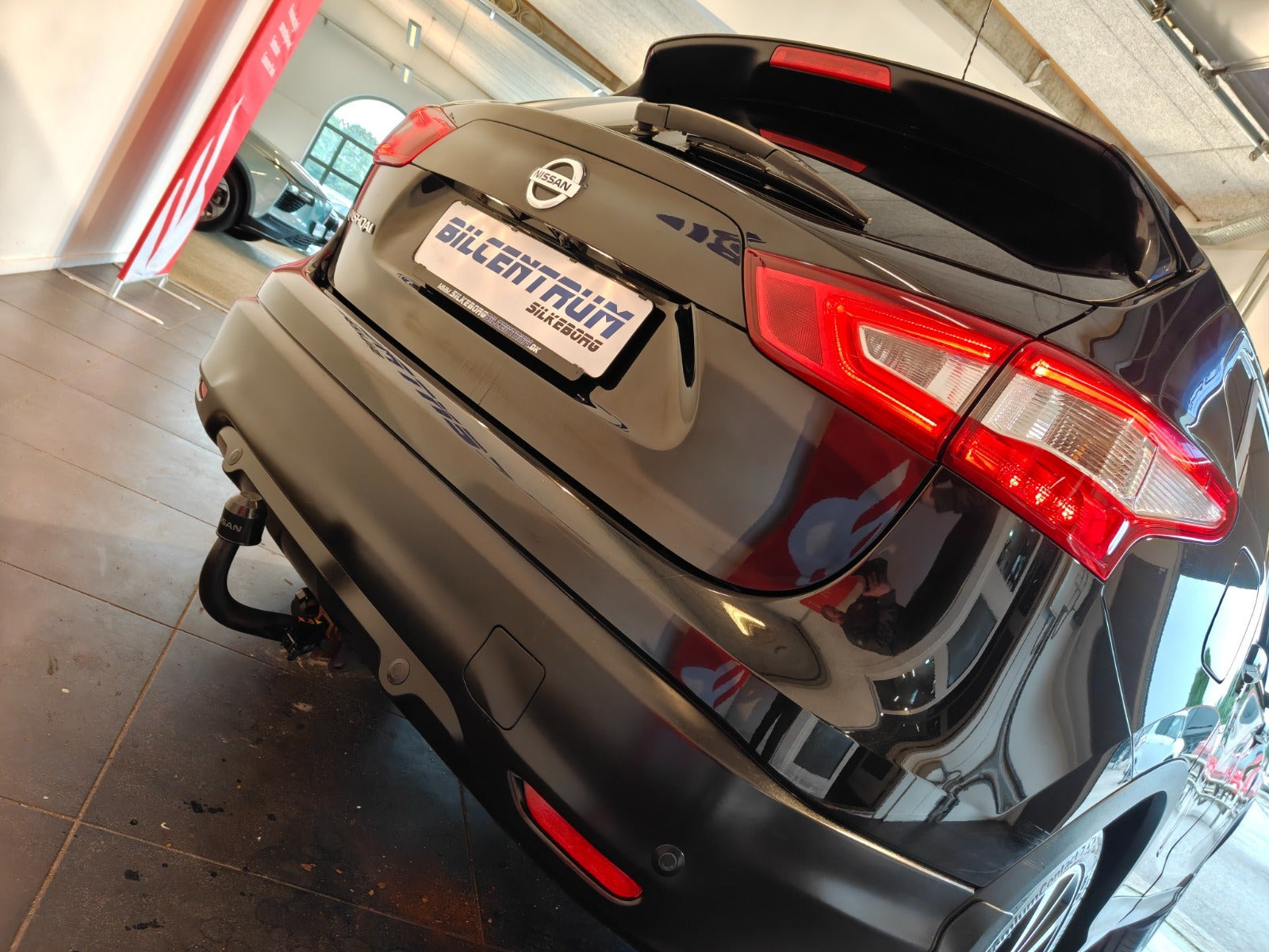 Sort Nissan Qashqai fra 2017