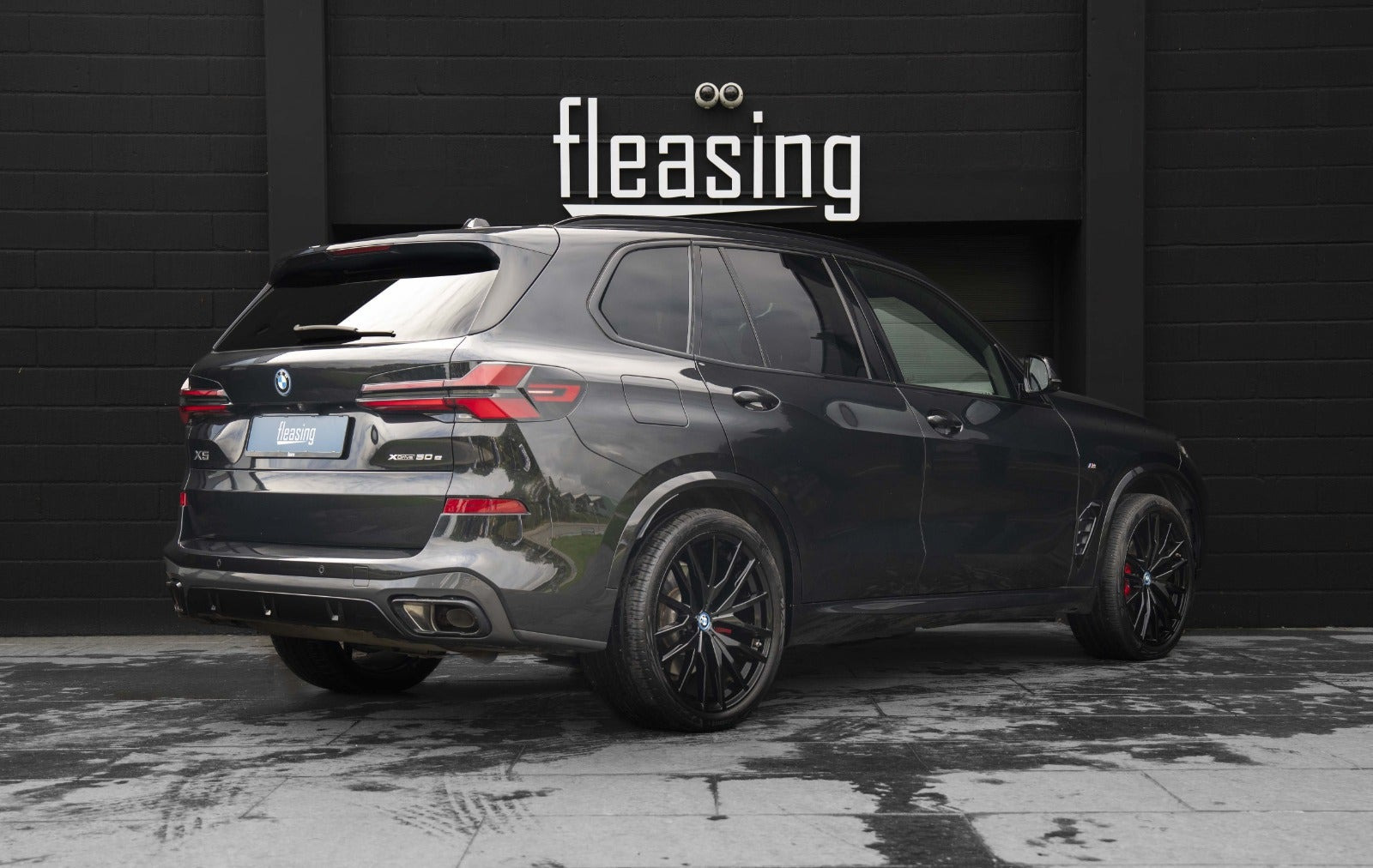 Sort BMW X5 fra 2024
