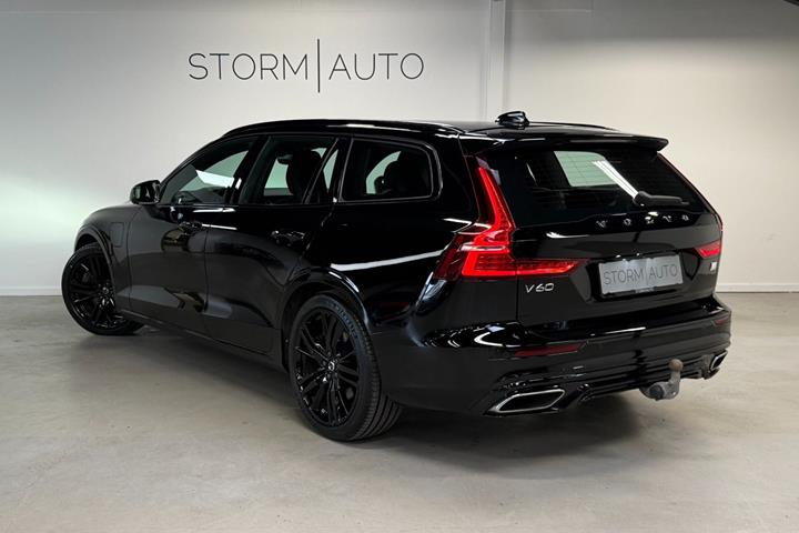 Sort Volvo V60 fra 2022