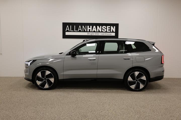 Grå Volvo EX90 fra 2025