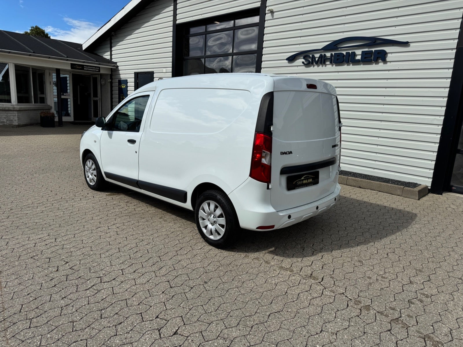 Hvid Dacia Dokker fra 2019