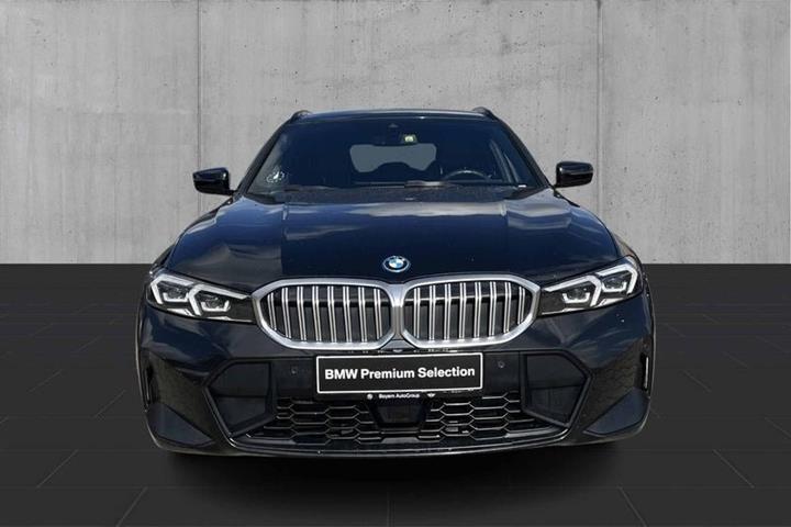 Sort BMW 320e fra 2023