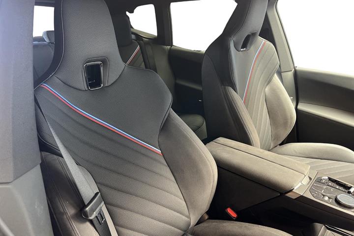 Sort BMW iX fra 2026