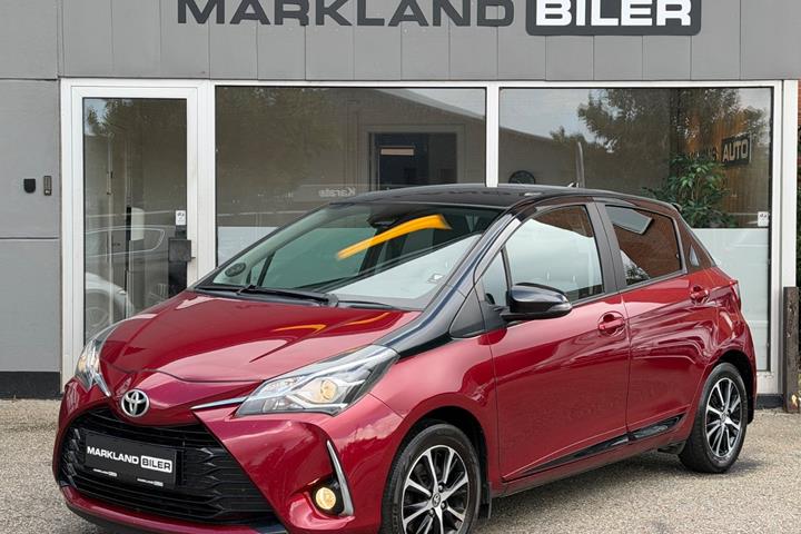 Rød Toyota Yaris fra 2019