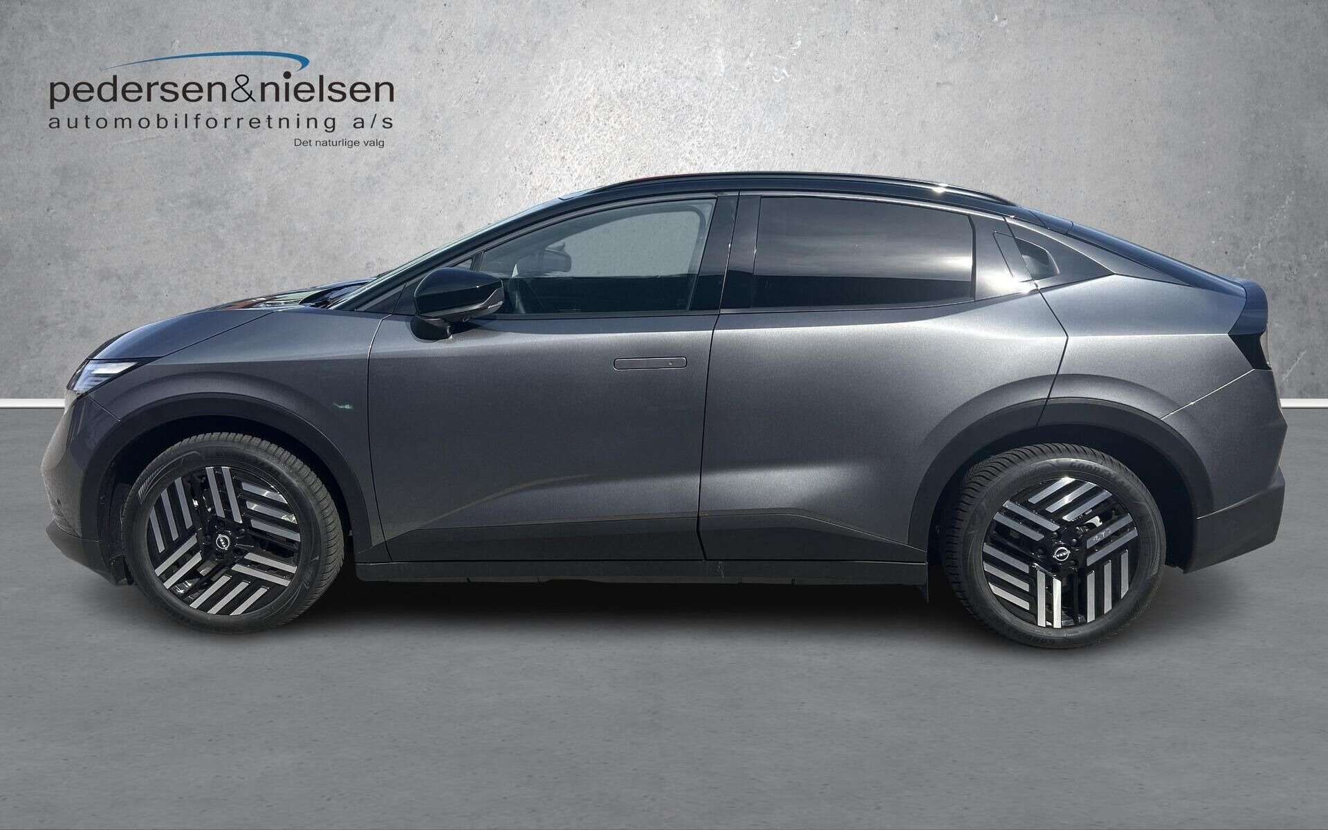 Sort Nissan Leaf fra 2026
