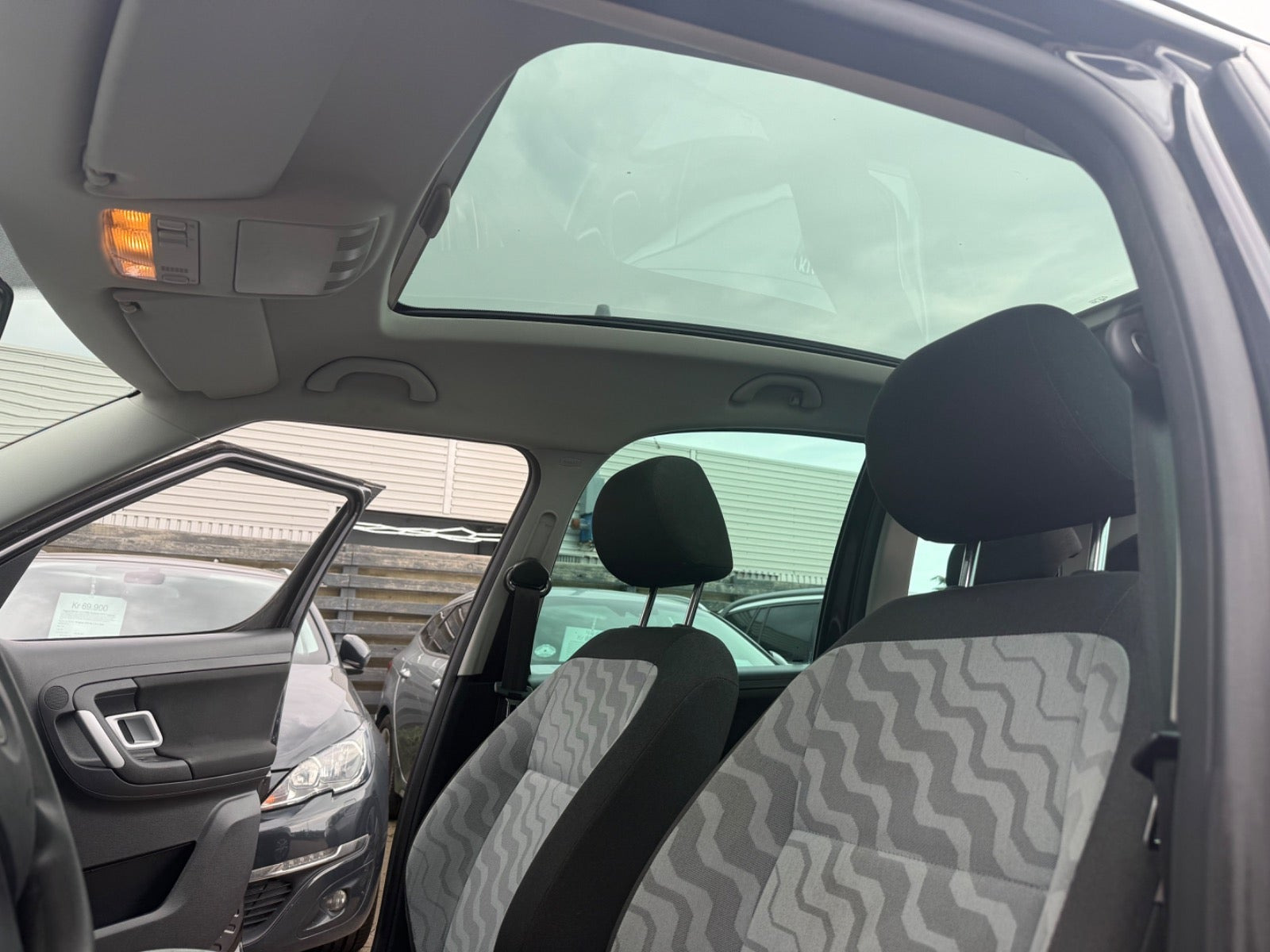 Sort Skoda Roomster fra 2009
