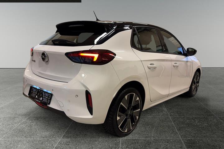 Hvid Opel Corsa-e fra 2021