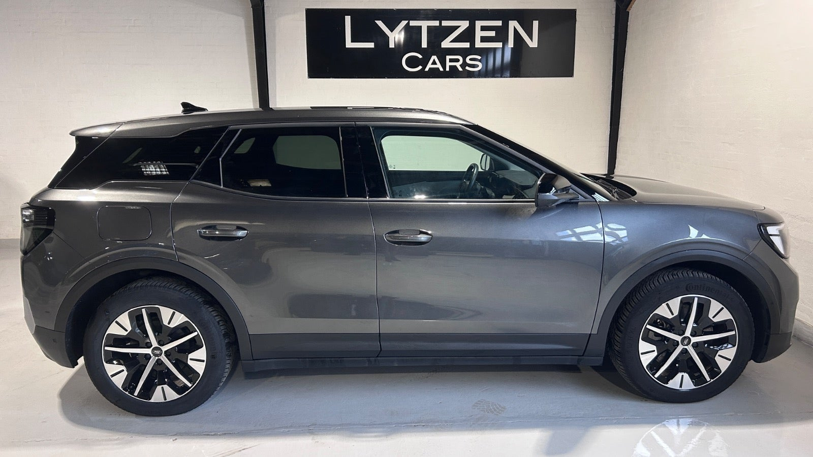Grå Ford Explorer fra 2025