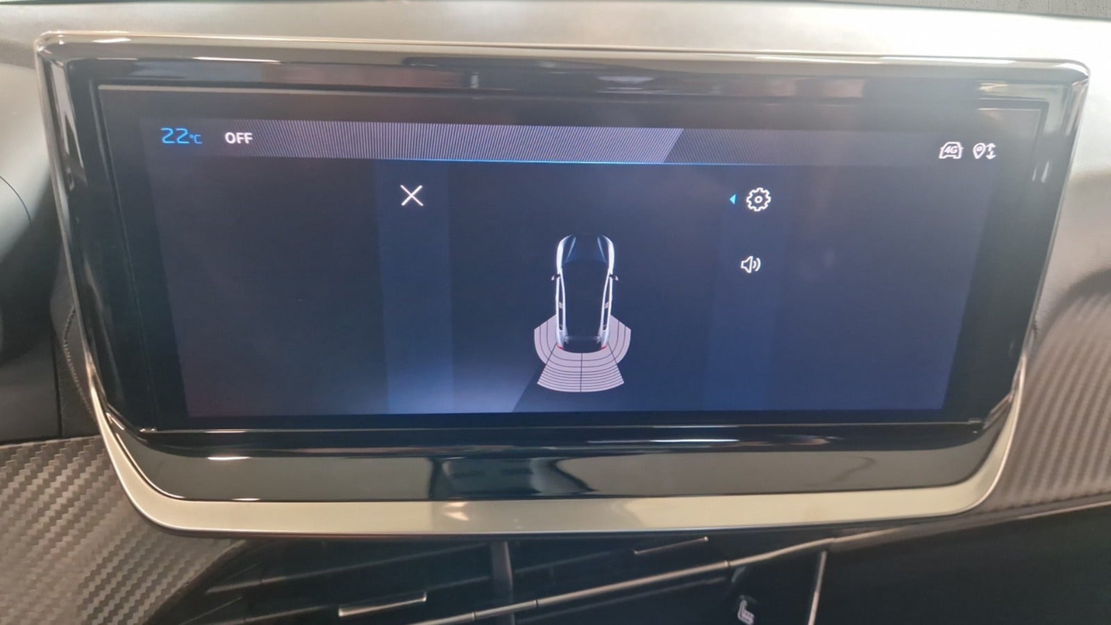 Sort Peugeot 208 fra 2024