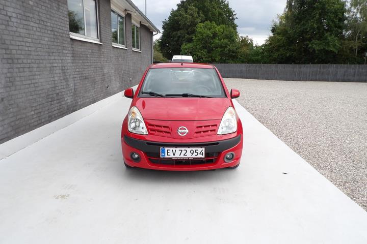 Rød Nissan Pixo fra 2011