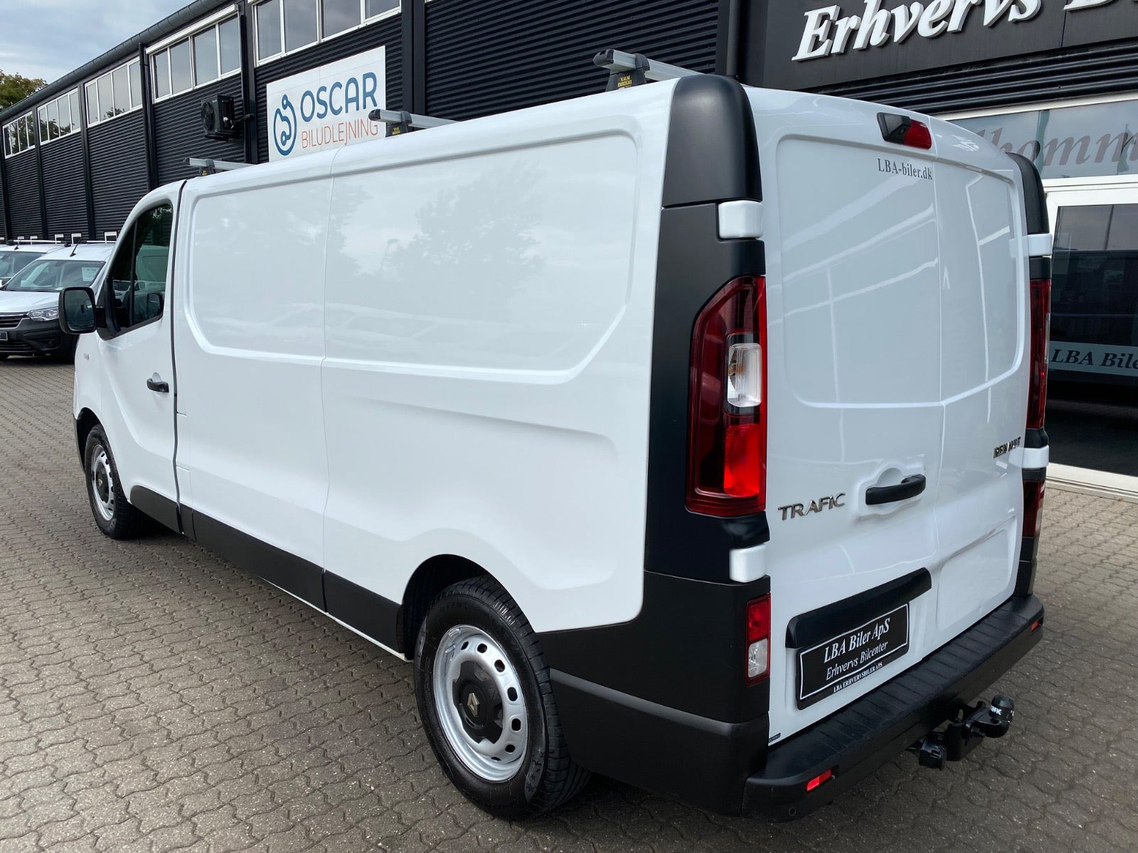 Hvid Renault Trafic T29 fra 2020