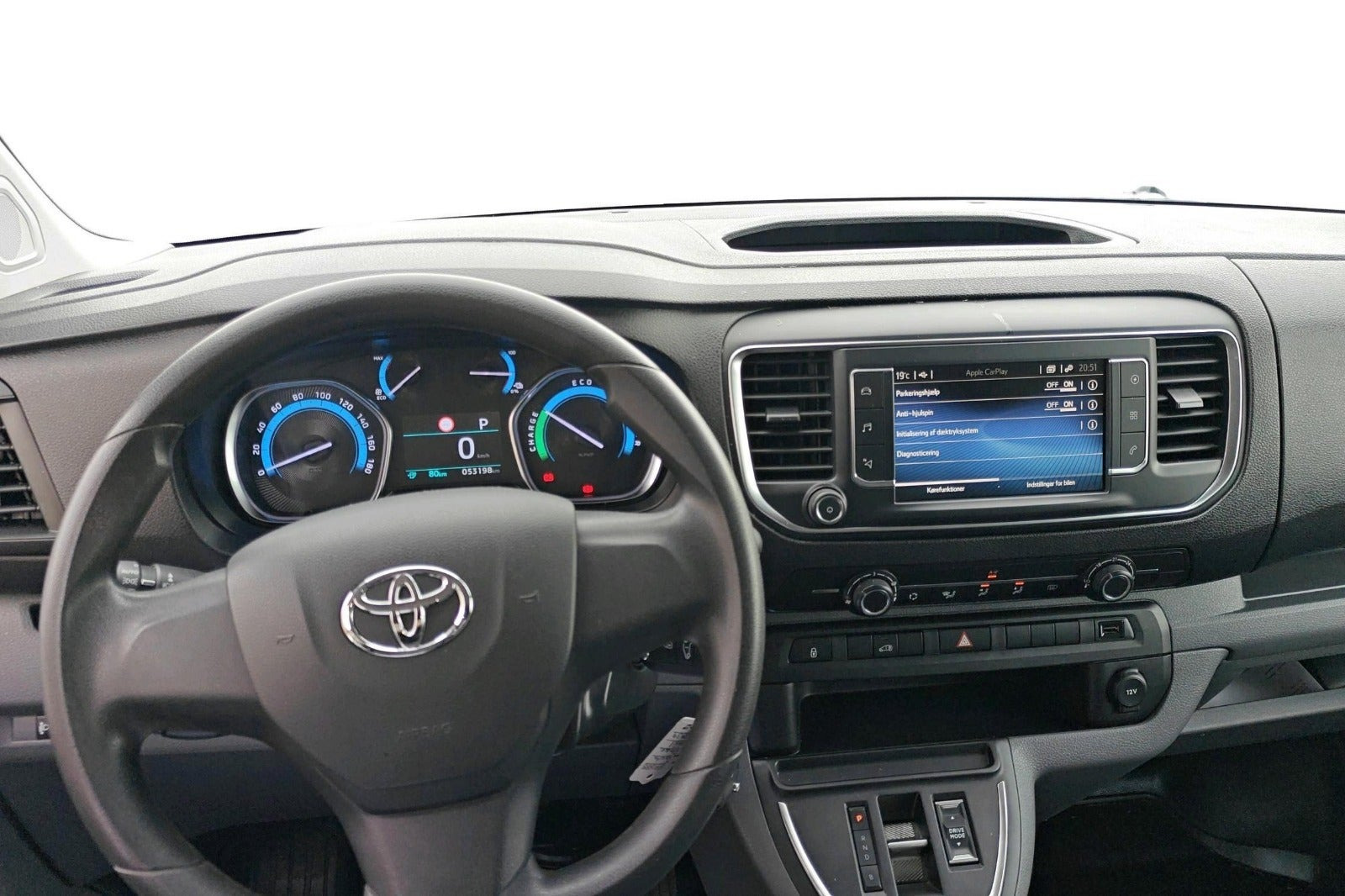 Hvid Toyota ProAce fra 2022