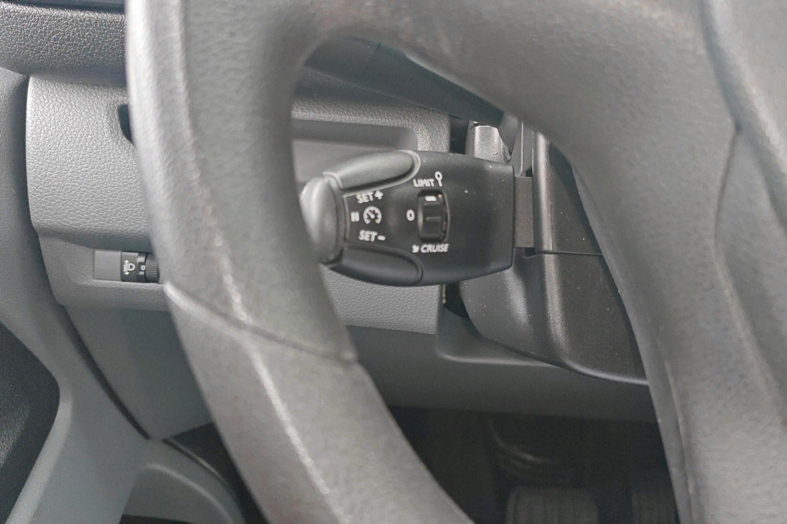 Hvid Toyota ProAce fra 2022