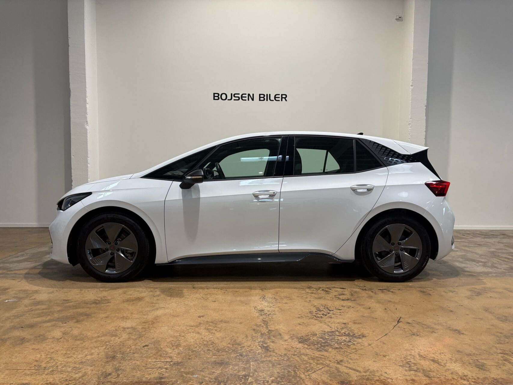 Hvid Cupra Born fra 2023